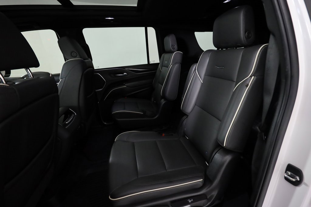 Used 2022 Cadillac Escalade ESV Sport image 16