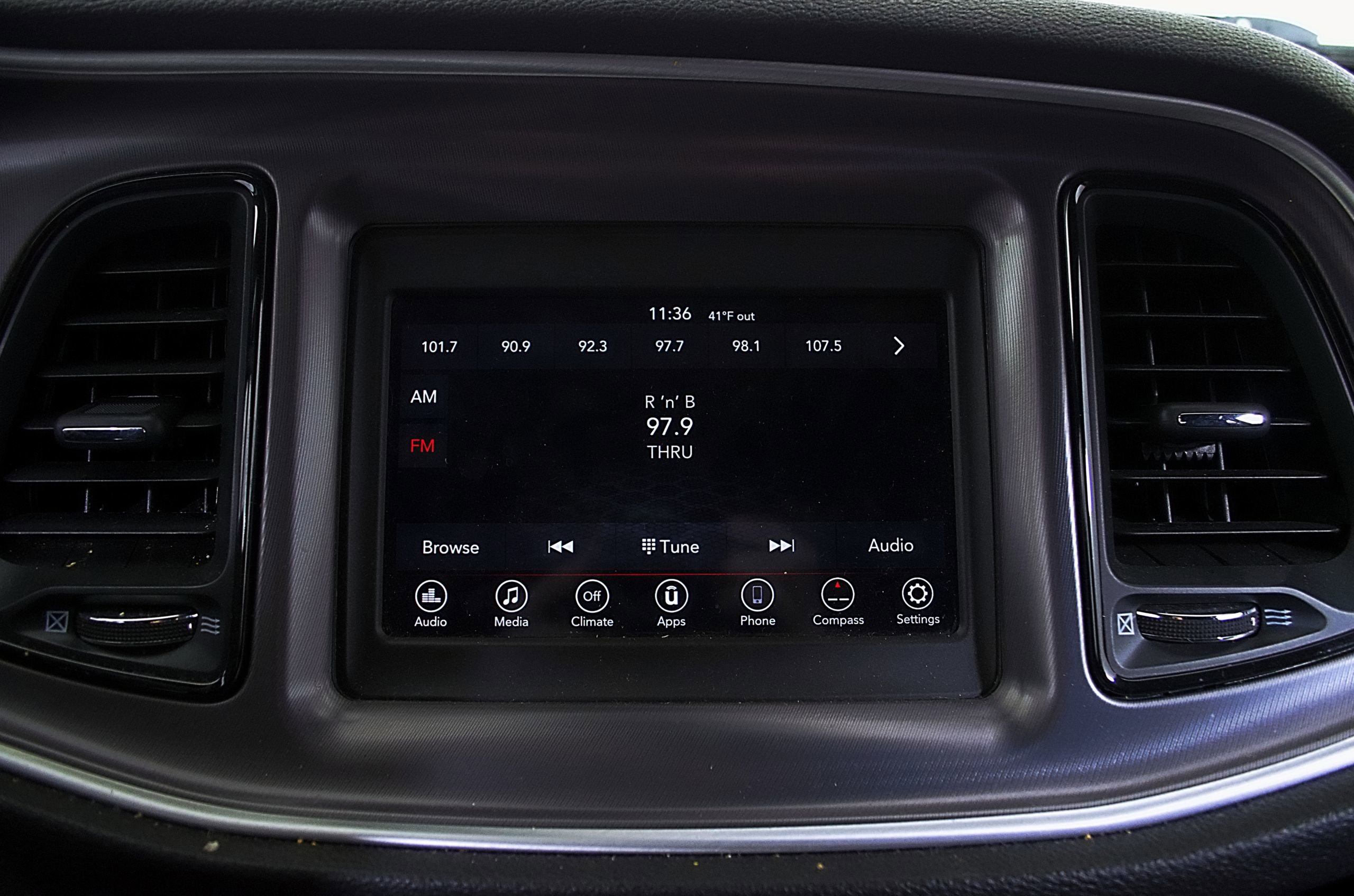 Used 2019 Dodge Challenger SXT image 25