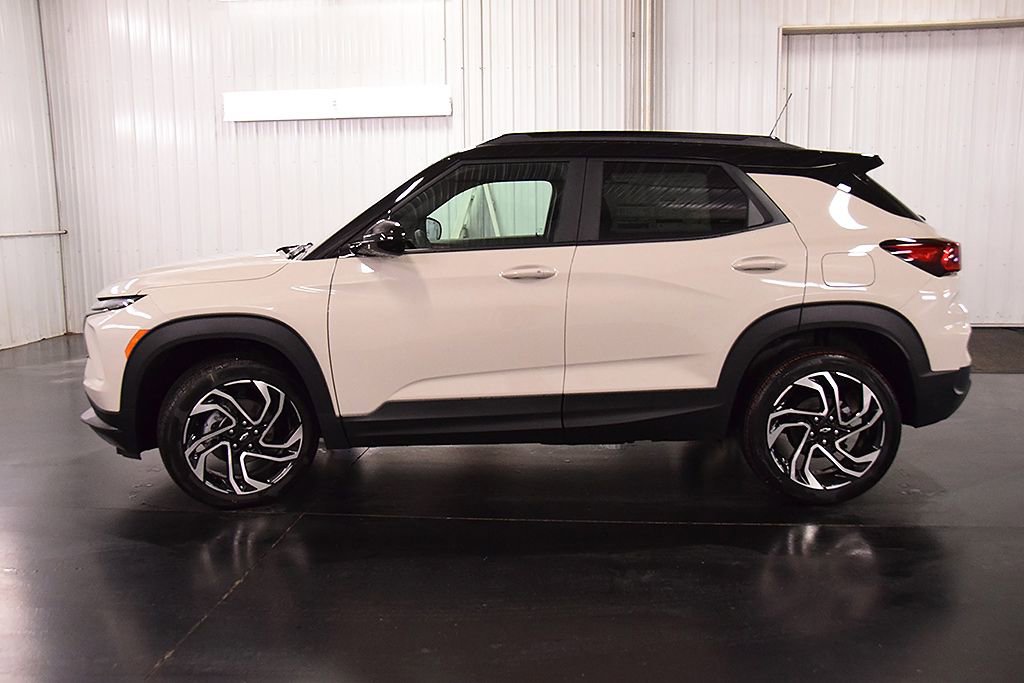 New 2026 Chevrolet TrailBlazer RS w/ Driver Confidence Package AWD/4WD image 4