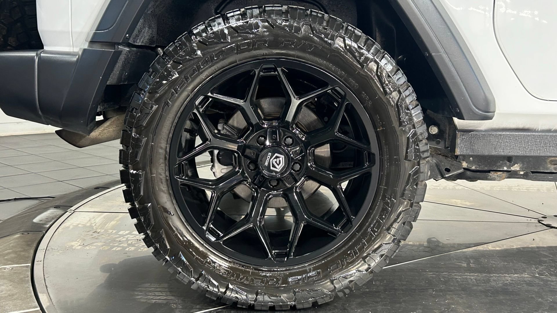 Used 2019 Jeep Wrangler Sport AWD/4WD image 18