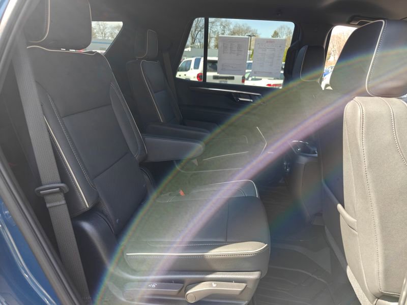 Used 2025 Chevrolet Tahoe Premier image 26