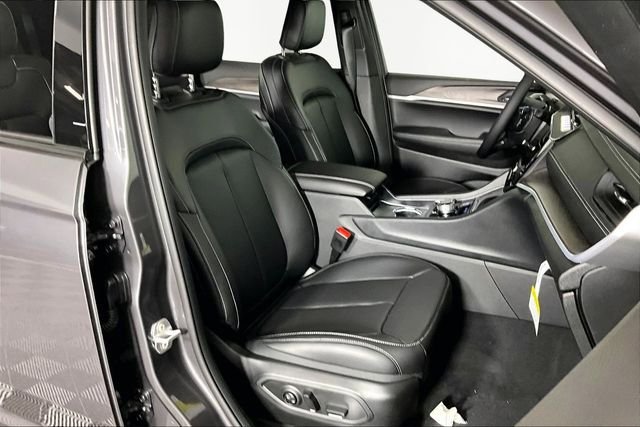 New 2026 Jeep Grand Cherokee L Limited image 12