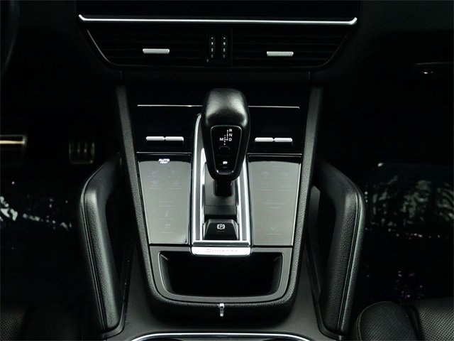 Used 2020 Porsche Cayenne S image 6