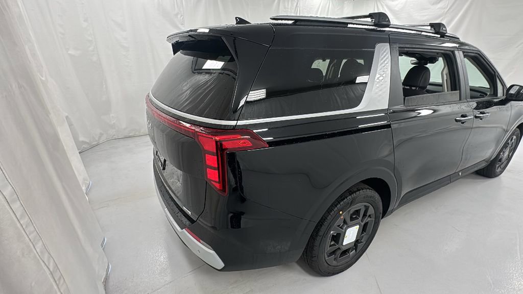 New 2026 Kia Carnival EX image 3