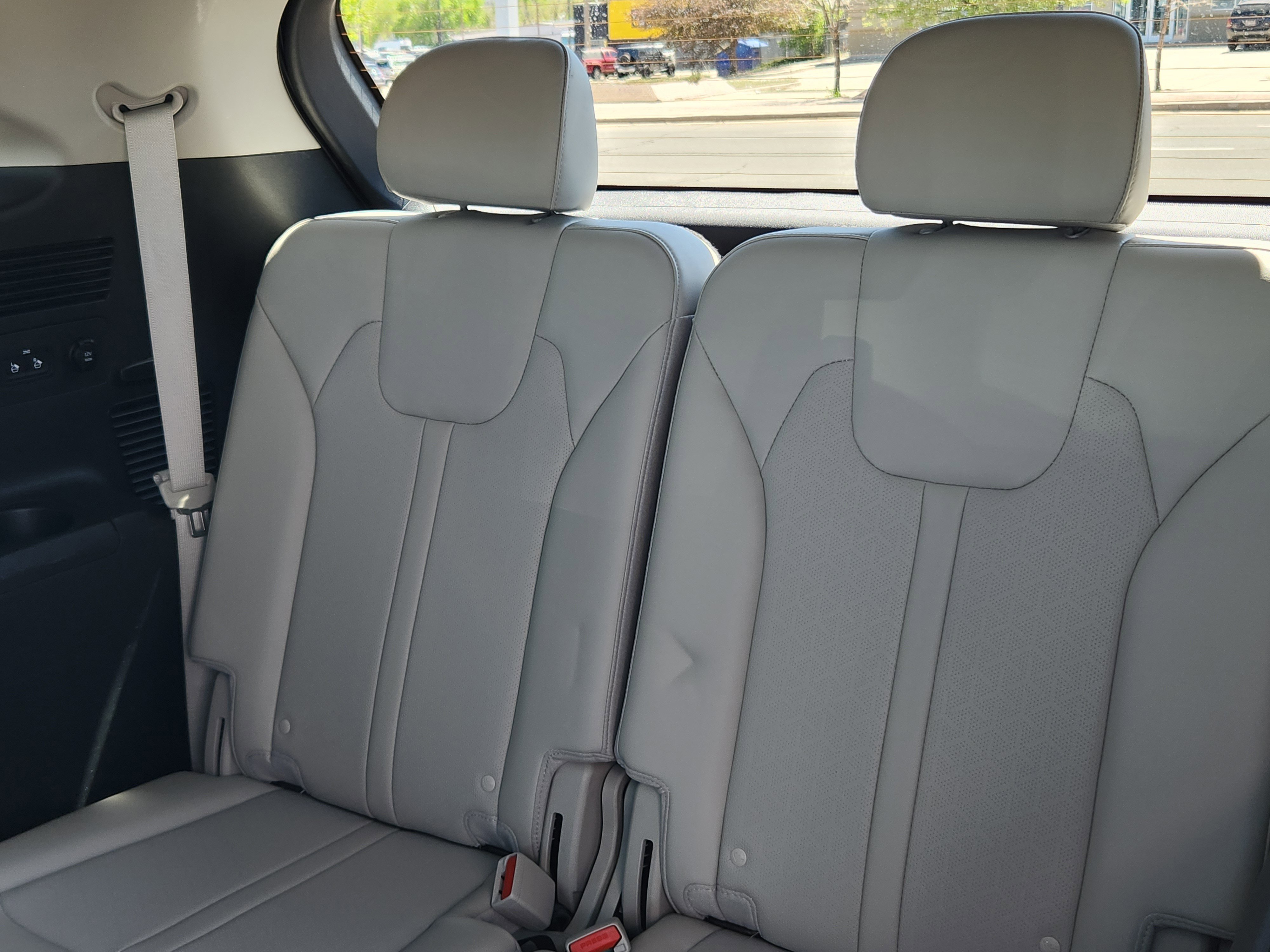 Used 2023 Kia Sorento SX image 22