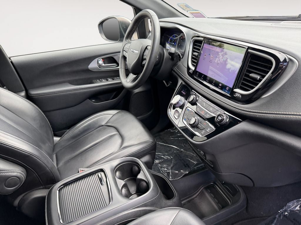 Used 2023 Chrysler Pacifica Touring-L w/ S Appearance Package FWD image 26