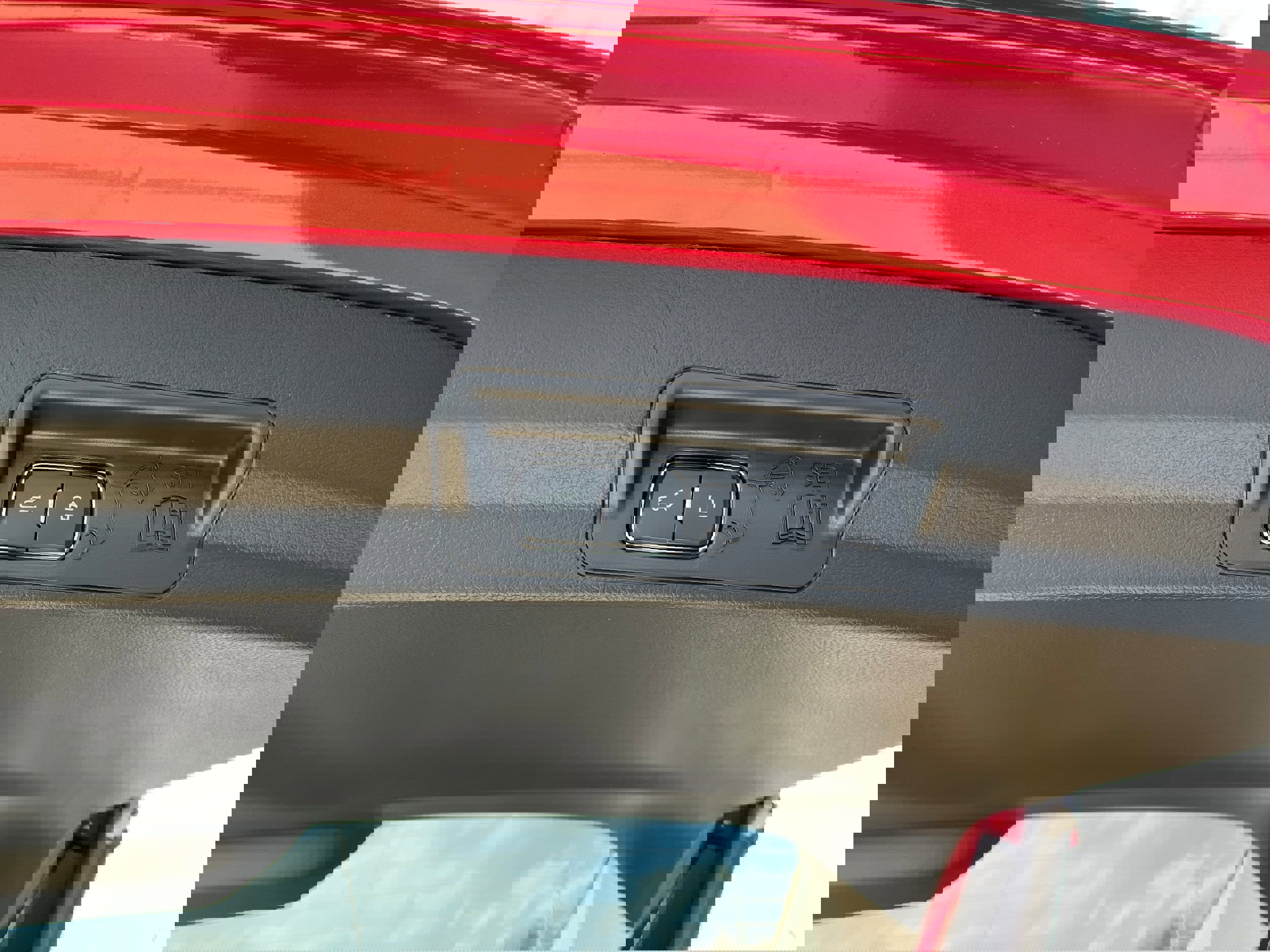 New 2026 Ford Explorer Platinum w/ LUX Leather Package image 13