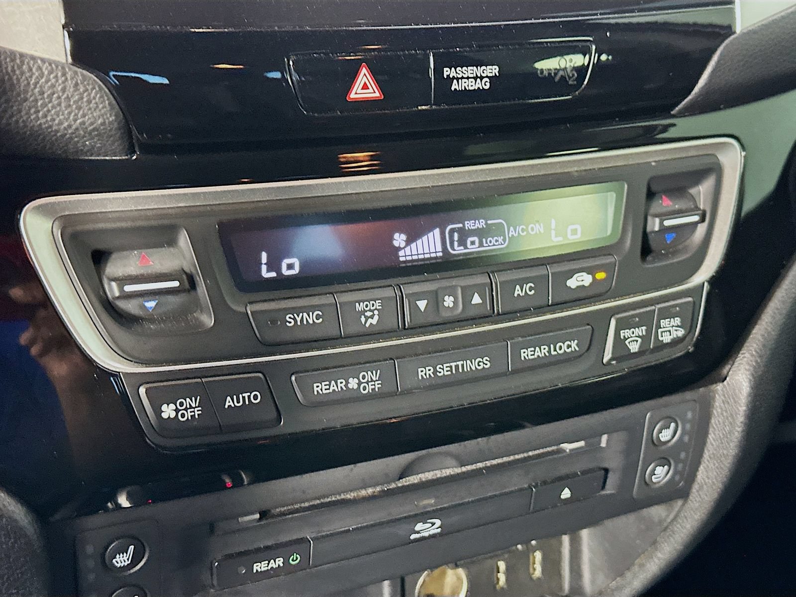 Used 2016 Honda Pilot Elite image 16