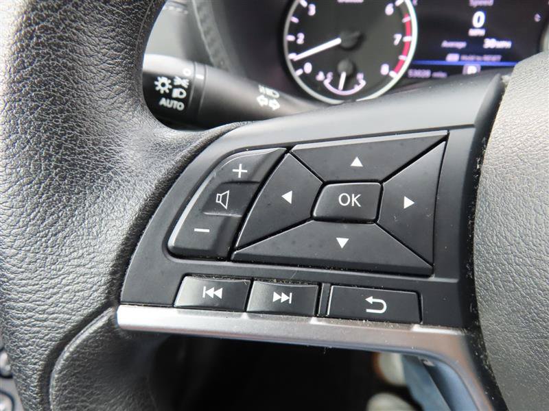 Used 2025 Nissan Sentra SV FWD image 21