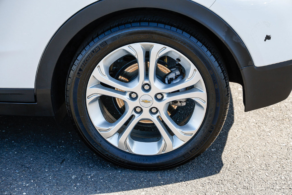 Used 2019 Chevrolet Bolt LT FWD image 13