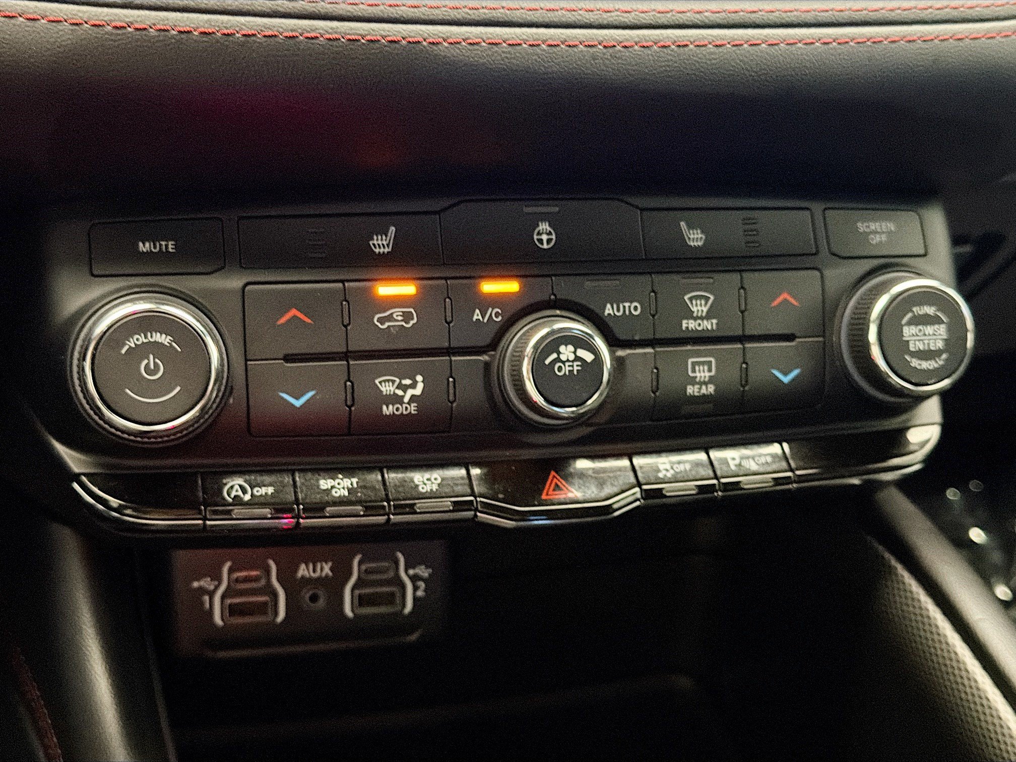 Used 2025 Dodge Durango GT w/ Blacktop Package RWD image 10
