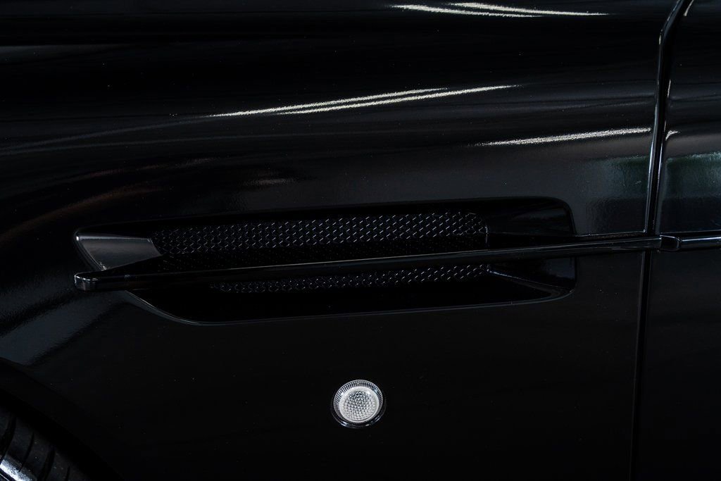 Used 2011 Aston Martin DB9 Coupe image 11