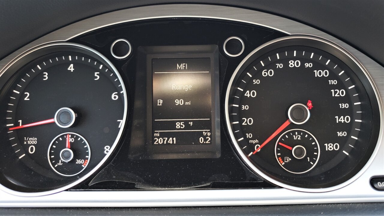 Used 2013 Volkswagen CC Sport FWD image 10