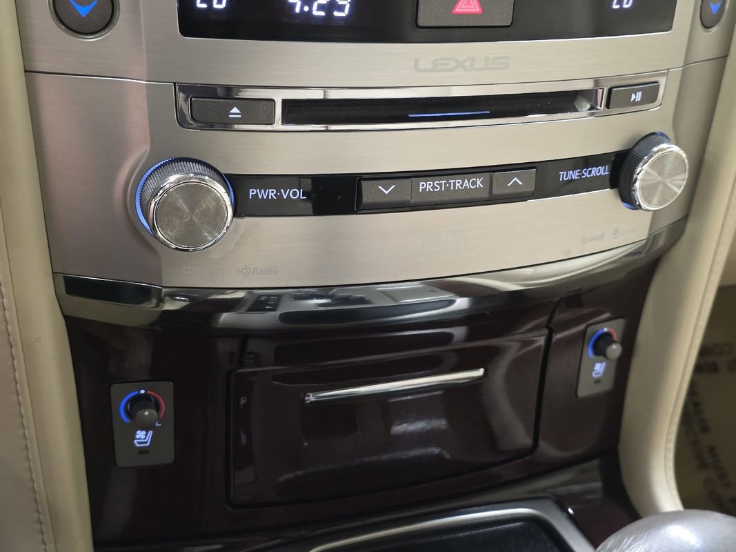 Used 2015 Lexus LX 570 4WD image 41