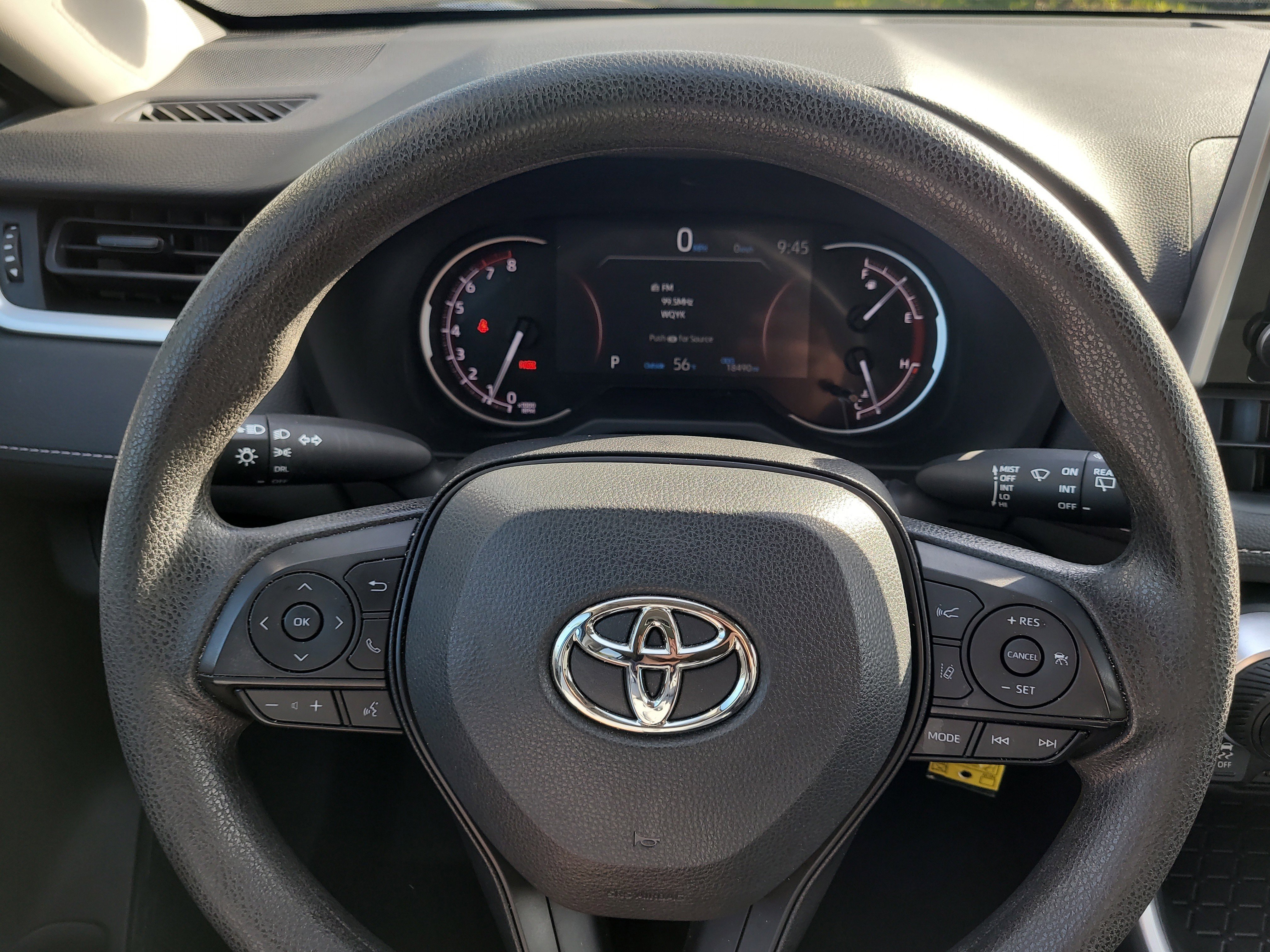 Used 2023 Toyota RAV4 LE image 26