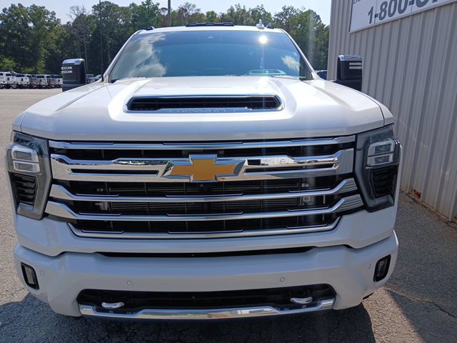 Used 2025 Chevrolet Silverado 3500 High Country w/ Technology Package AWD/4WD image 19