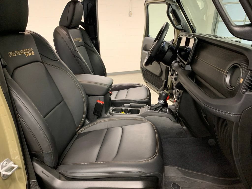 Used 2025 Jeep Wrangler Unlimited Rubicon 392 AWD/4WD image 15