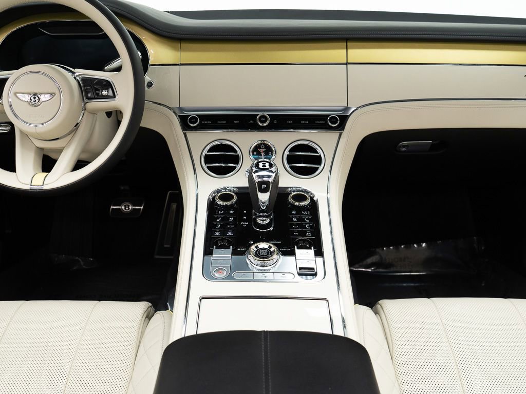 Used 2022 Bentley Continental GT image 35