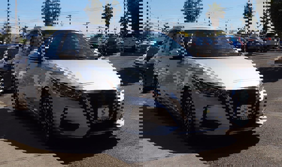 Used 2021 Nissan Sentra SV image 14