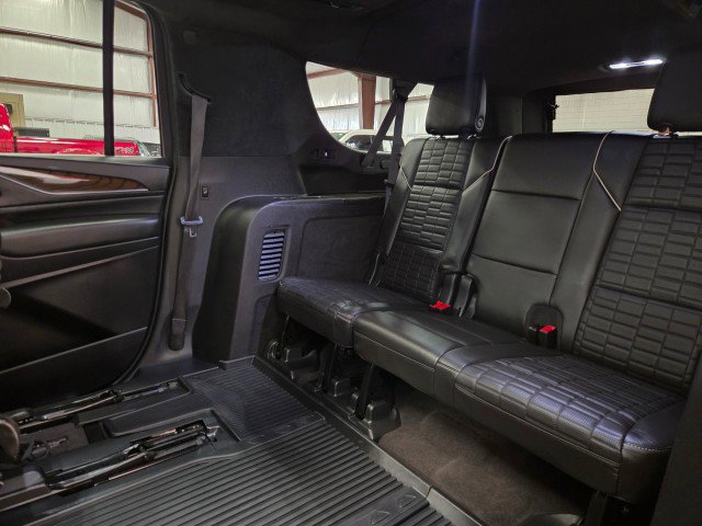 Used 2023 Cadillac Escalade ESV Sport Platinum w/ LPO, ONYX Package image 75