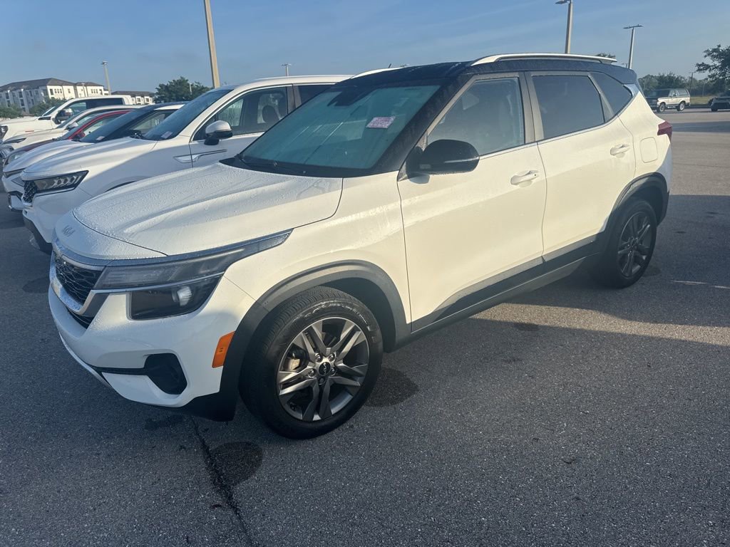 Used 2023 Kia Seltos S image 7