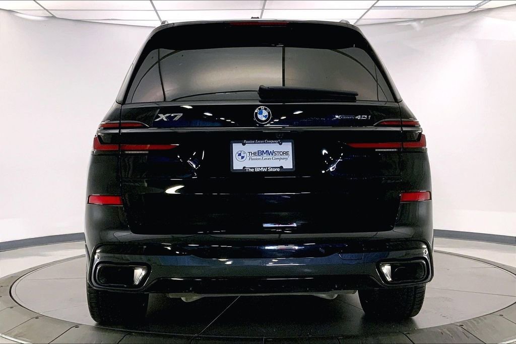 Certified 2024 BMW X7 xDrive40i w/ M Sport Package image 3
