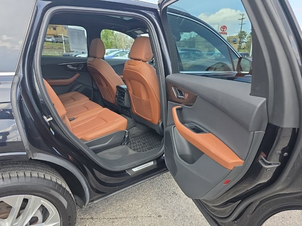 Used 2021 Audi Q7 2.0T Premium Plus w/ Premium Plus Package image 9