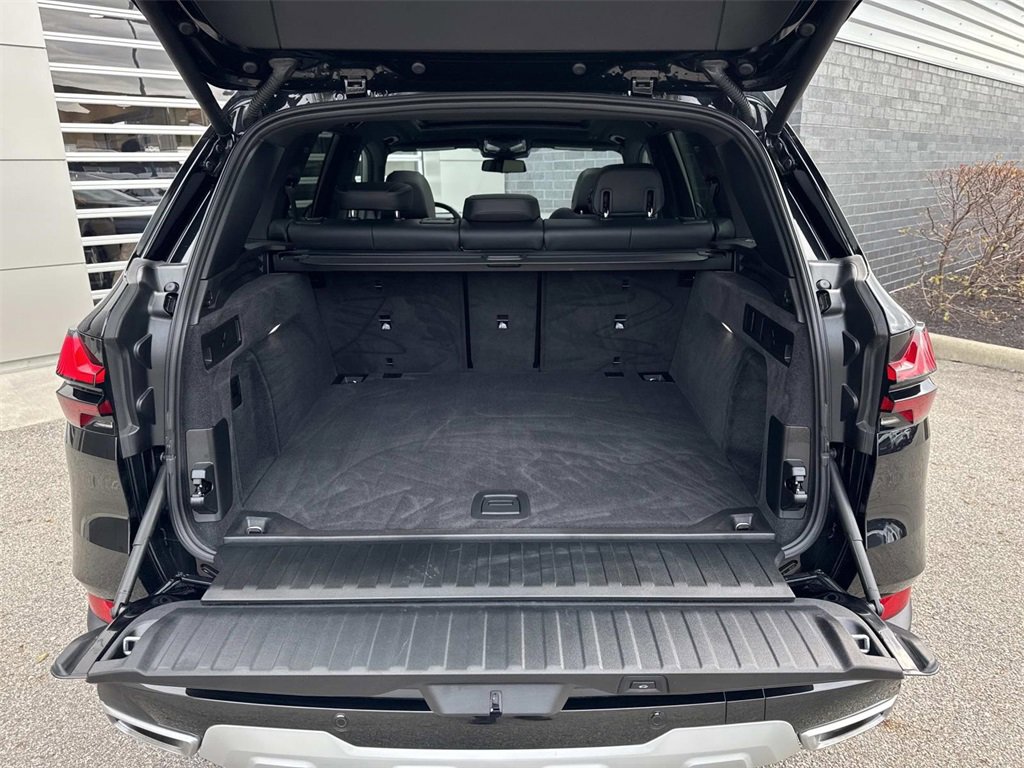 Used 2024 BMW X5 xDrive40i w/ Parking Assistance Package image 6