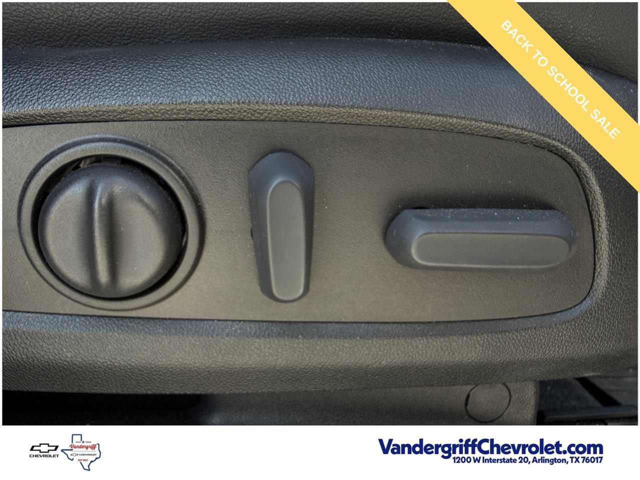 Used 2023 Chevrolet Traverse Premier w/ Redline Edition FWD image 28