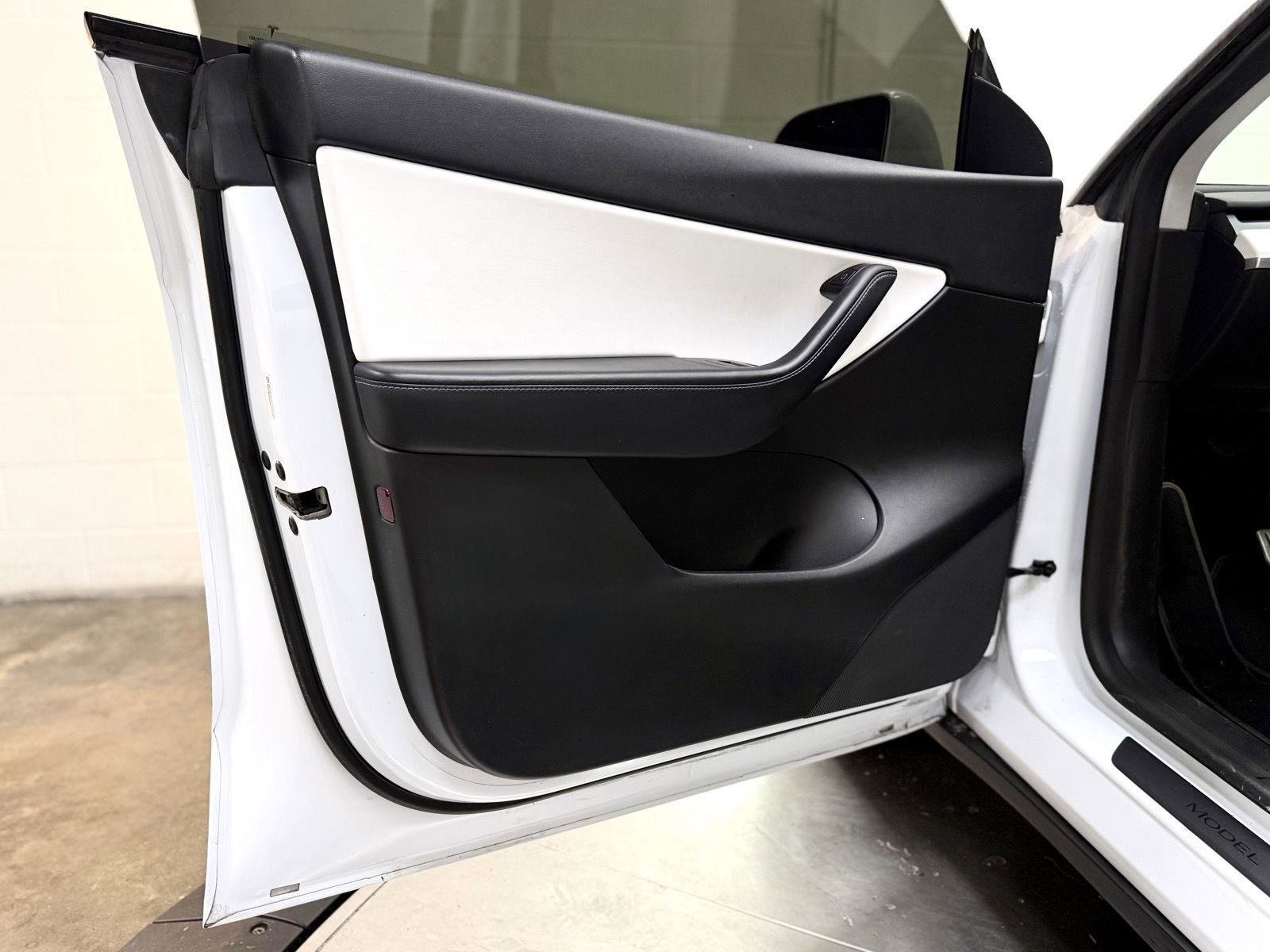 Used 2021 Tesla Model Y Performance AWD/4WD image 10