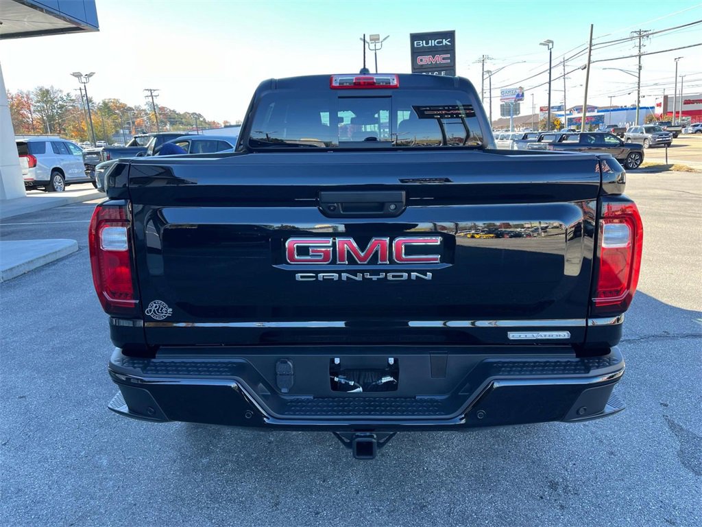 New 2026 GMC Canyon Elevation w/ Convenience Package image 4