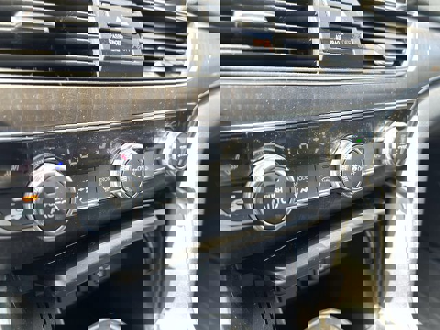 Used 2018 Honda Accord Touring image 11