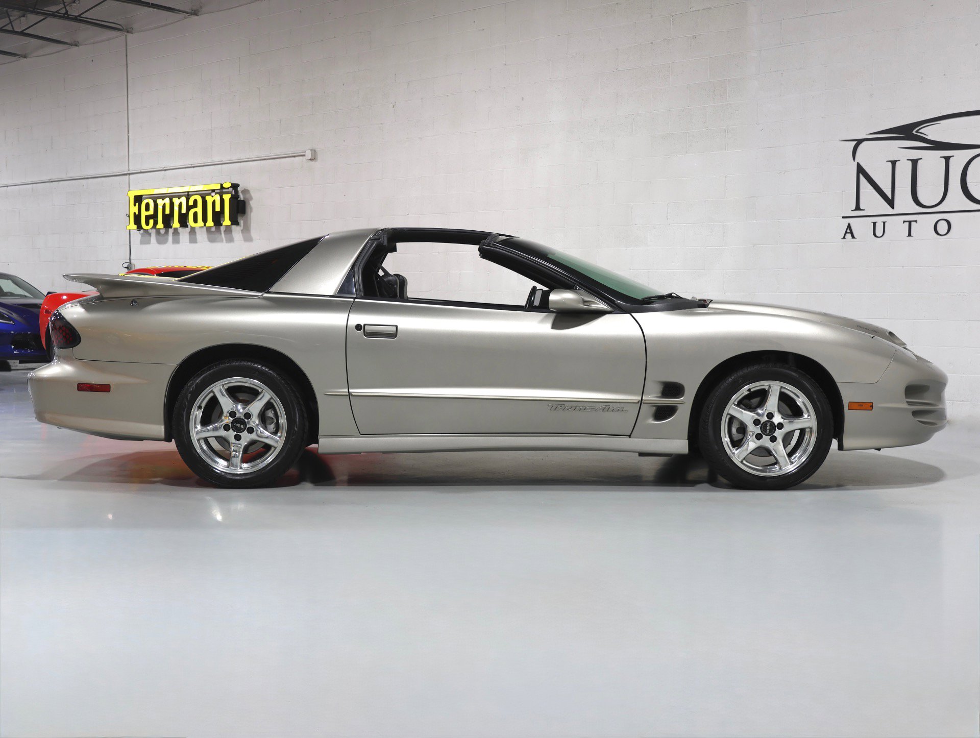 Used 2000 Pontiac Firebird Formula RWD image 12
