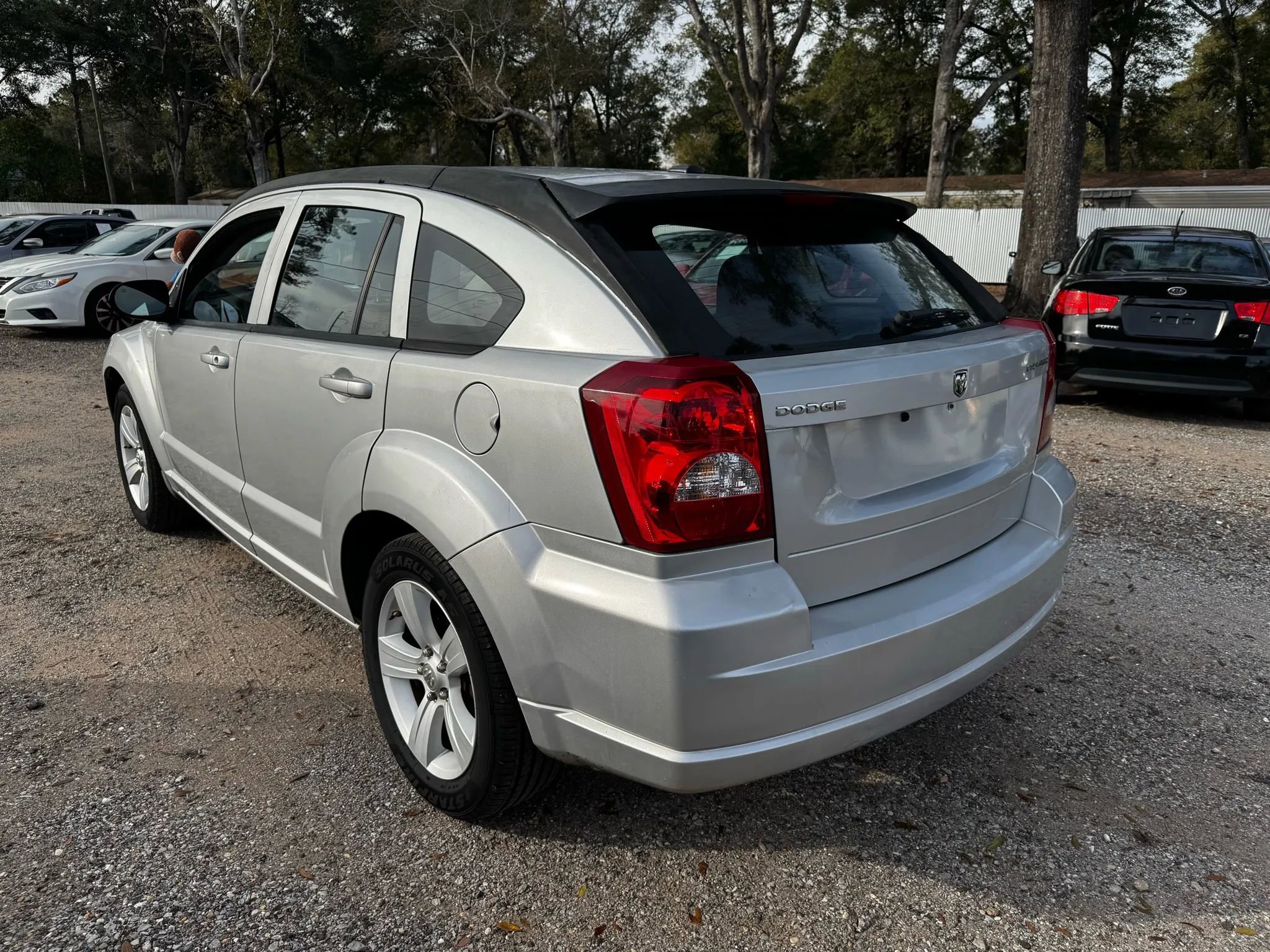 Used 2011 Dodge Caliber Mainstreet image 3