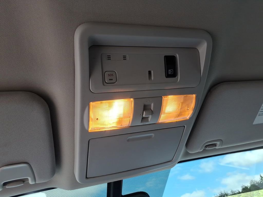 Used 2019 Nissan Titan PRO-4X w/ Pro-4x Convenience Package AWD/4WD image 22