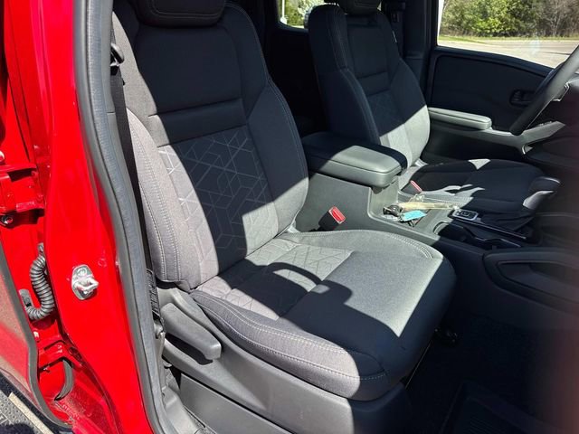 Used 2026 Nissan Frontier SV w/ All-Weather Content Package image 23