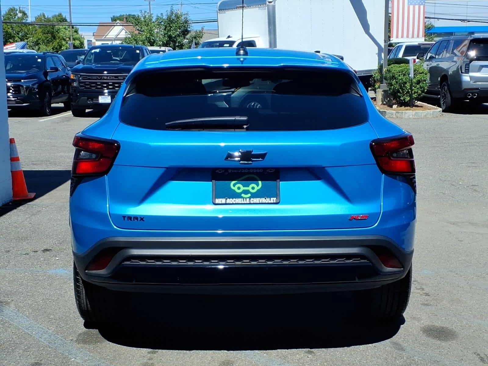 Used 2026 Chevrolet Trax RS w/ Sunroof Package FWD image 5
