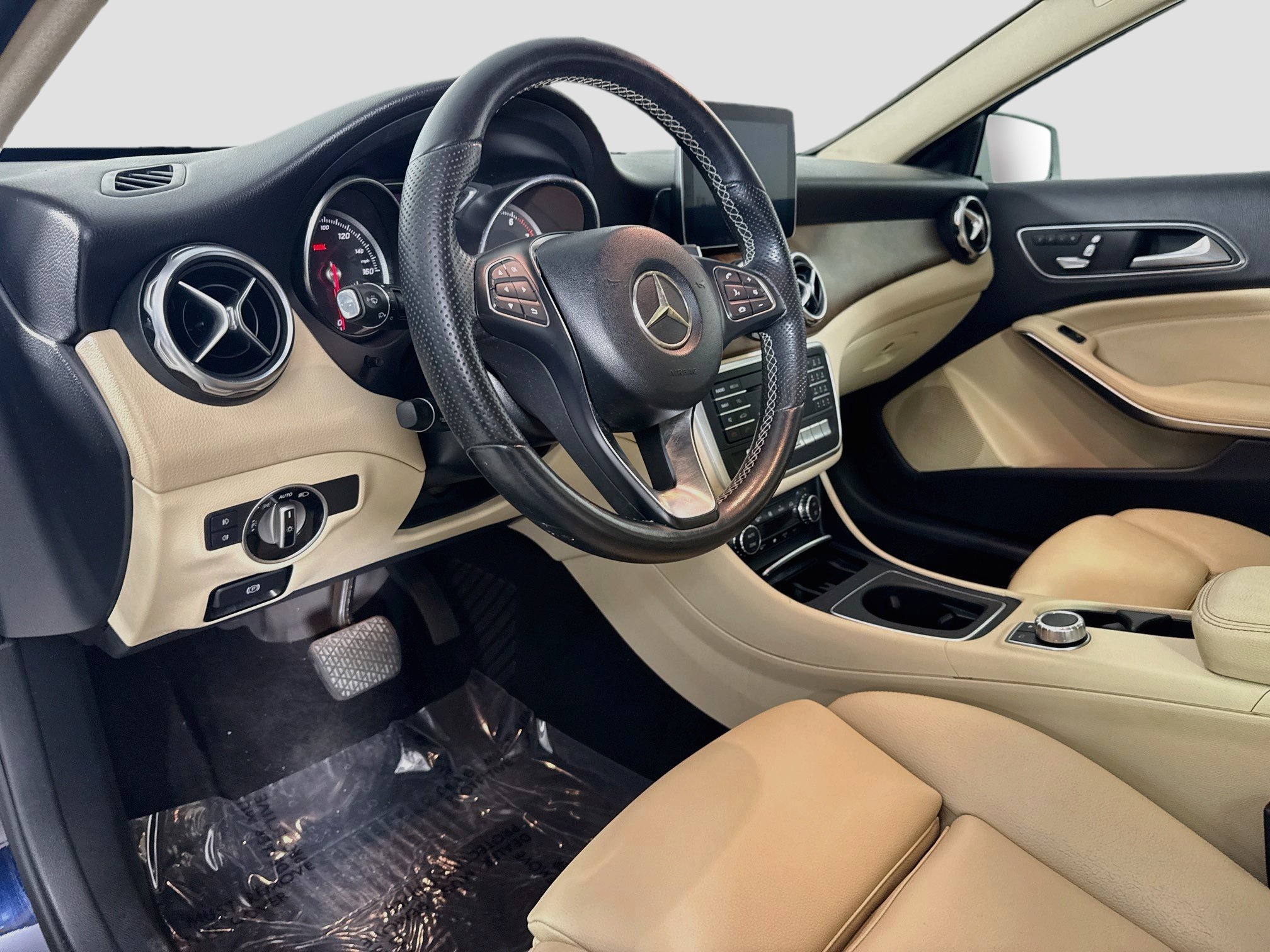 Used 2019 Mercedes-Benz GLA 250 w/ Convenience Package image 23