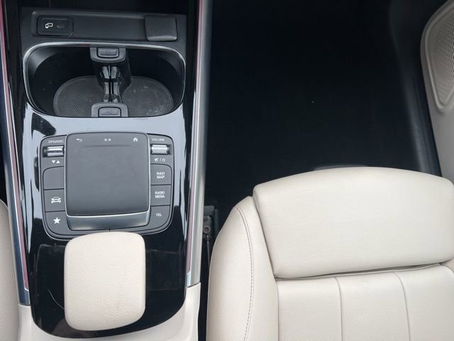 Used 2021 Mercedes-Benz GLA 250 4MATIC w/ Premium Package image 16