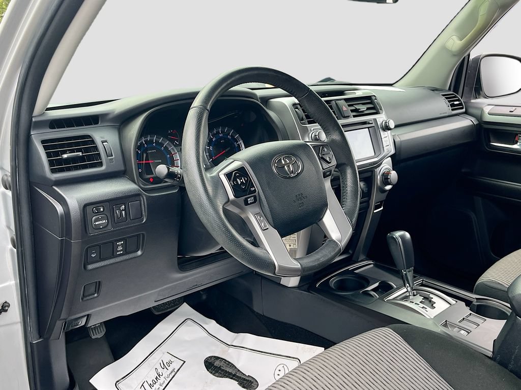 Used 2016 Toyota 4Runner SR5 RWD image 9