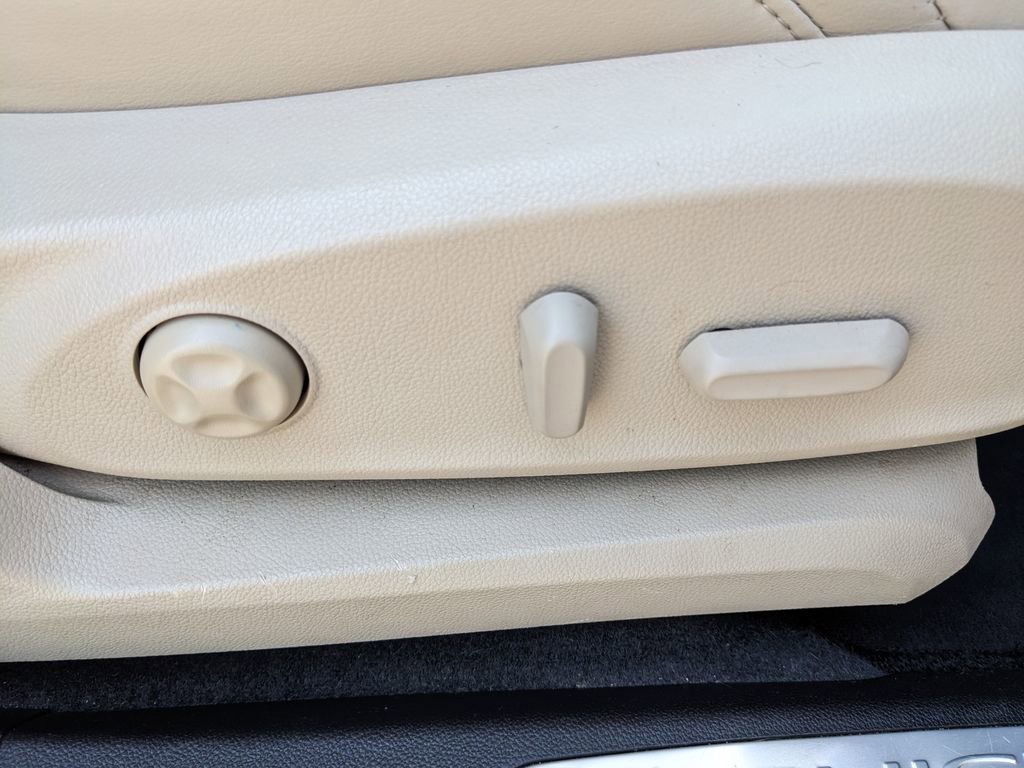 Used 2017 Buick Envision Essence image 50