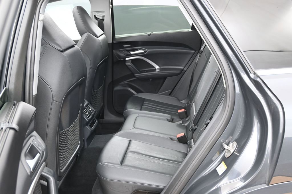 Used 2025 Audi Q5 Prestige AWD/4WD image 33