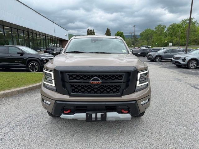 Used 2020 Nissan Titan PRO-4X w/ Pro-4x Convenience Package AWD/4WD image 4