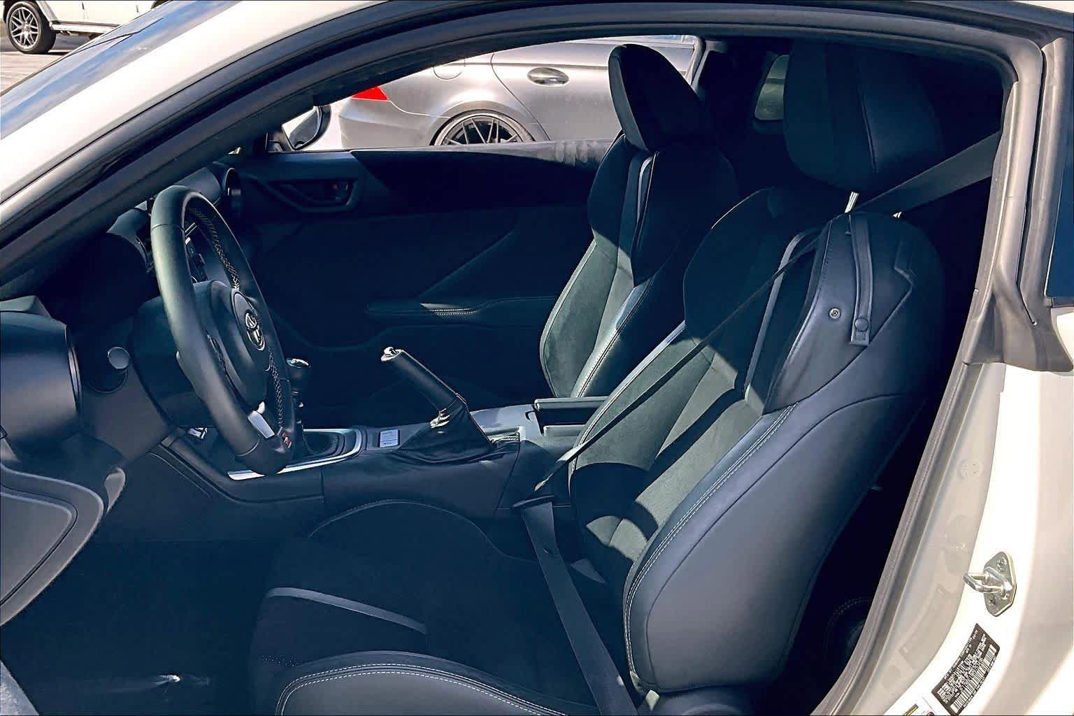 Used 2024 Toyota GR86 Premium w/ Performance Package RWD image 7
