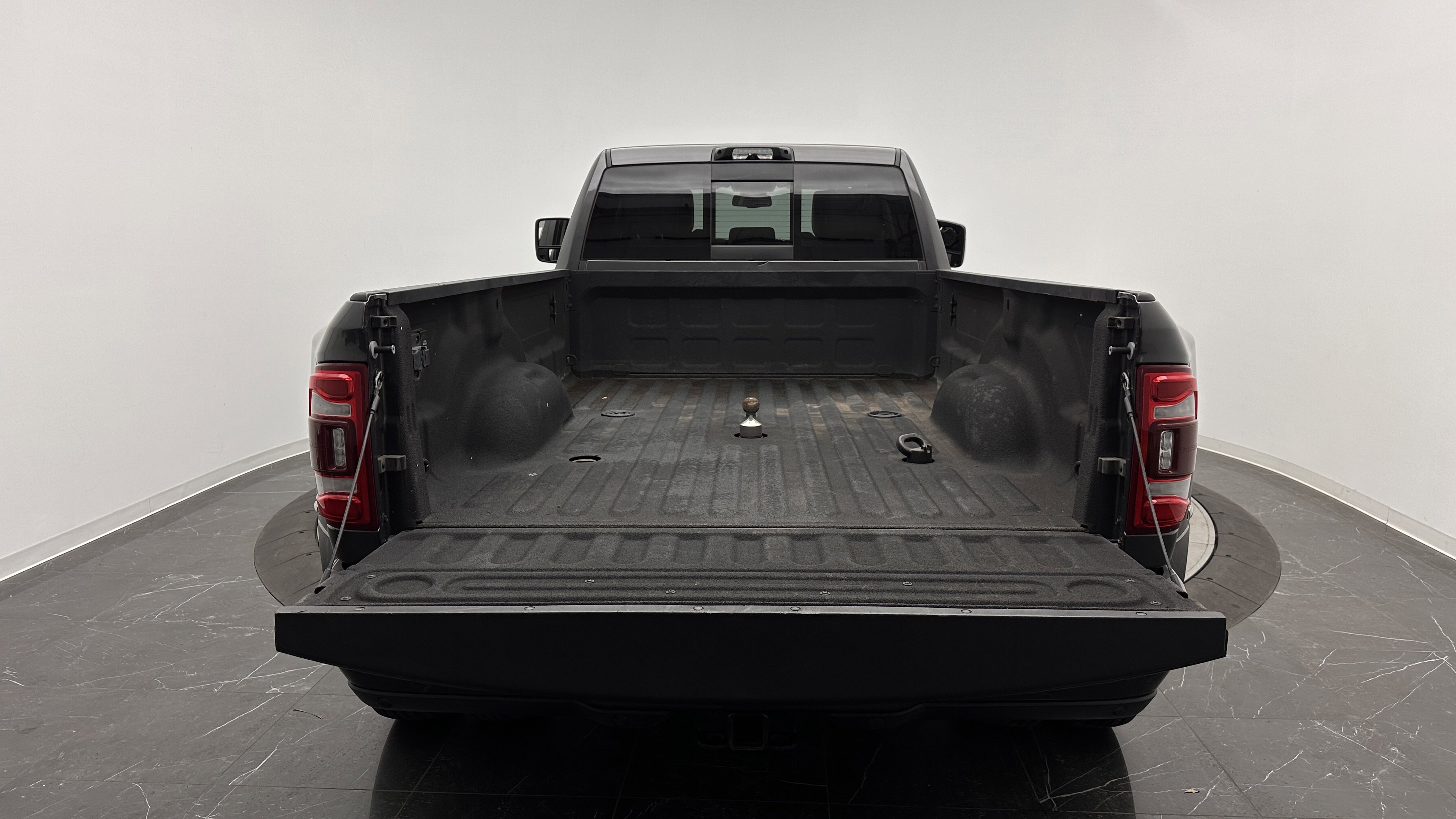 Used 2024 RAM 3500 Laramie w/ Towing Technology Group image 34