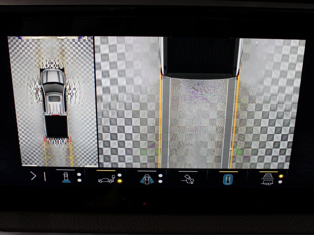 Used 2023 GMC Sierra 1500 Denali w/ Technology Package image 17