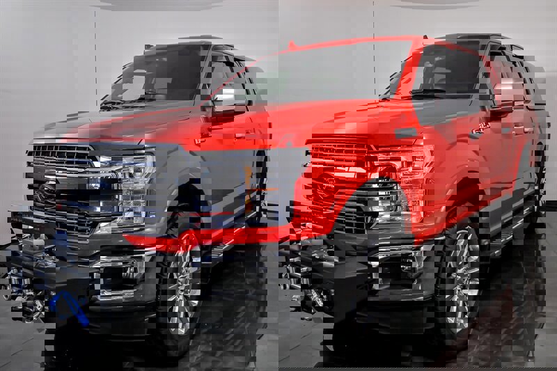 Used 2018 Ford F150 Lariat w/ Equipment Group 502A Luxury image 5