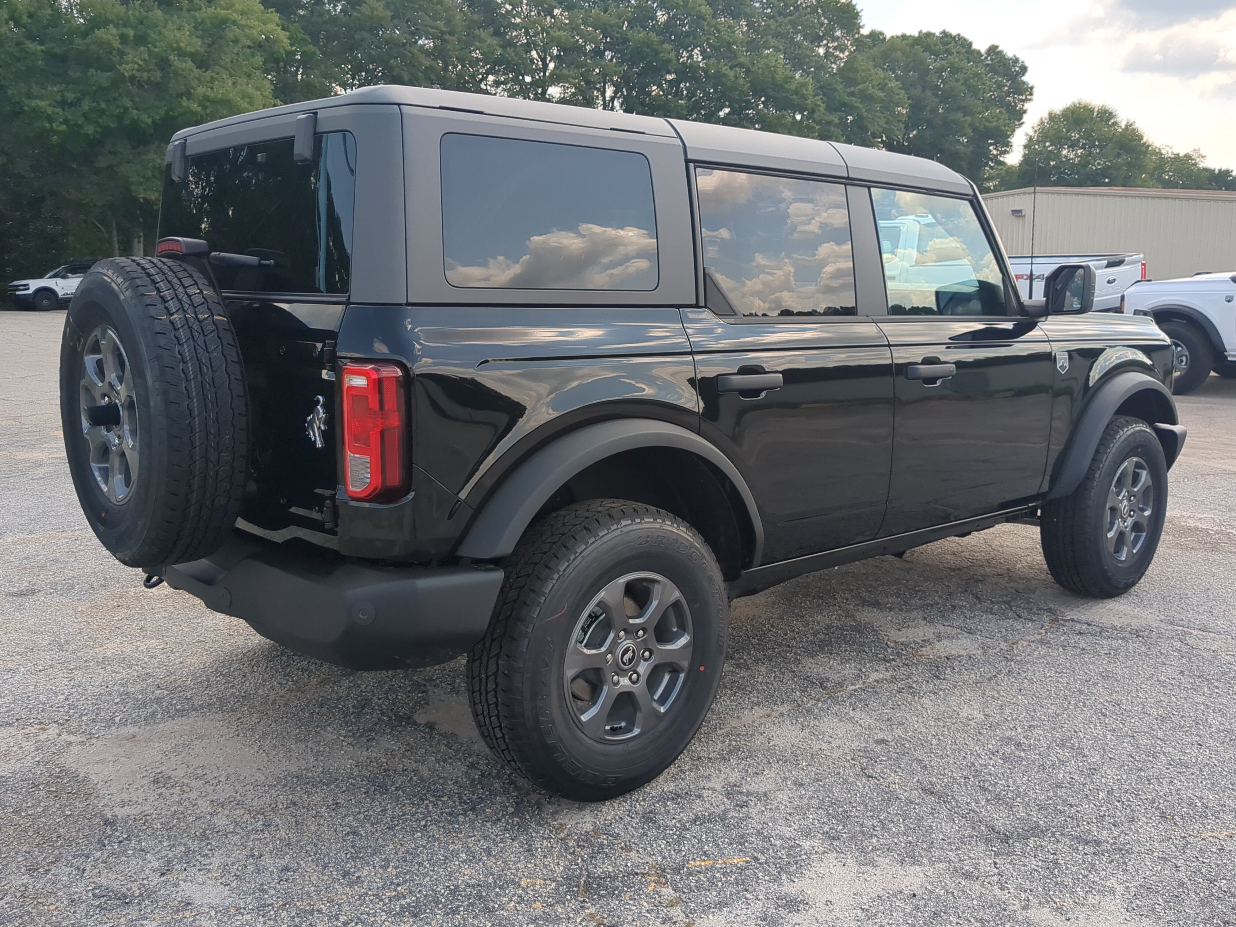 New 2026 Ford Bronco Big Bend AWD/4WD image 3