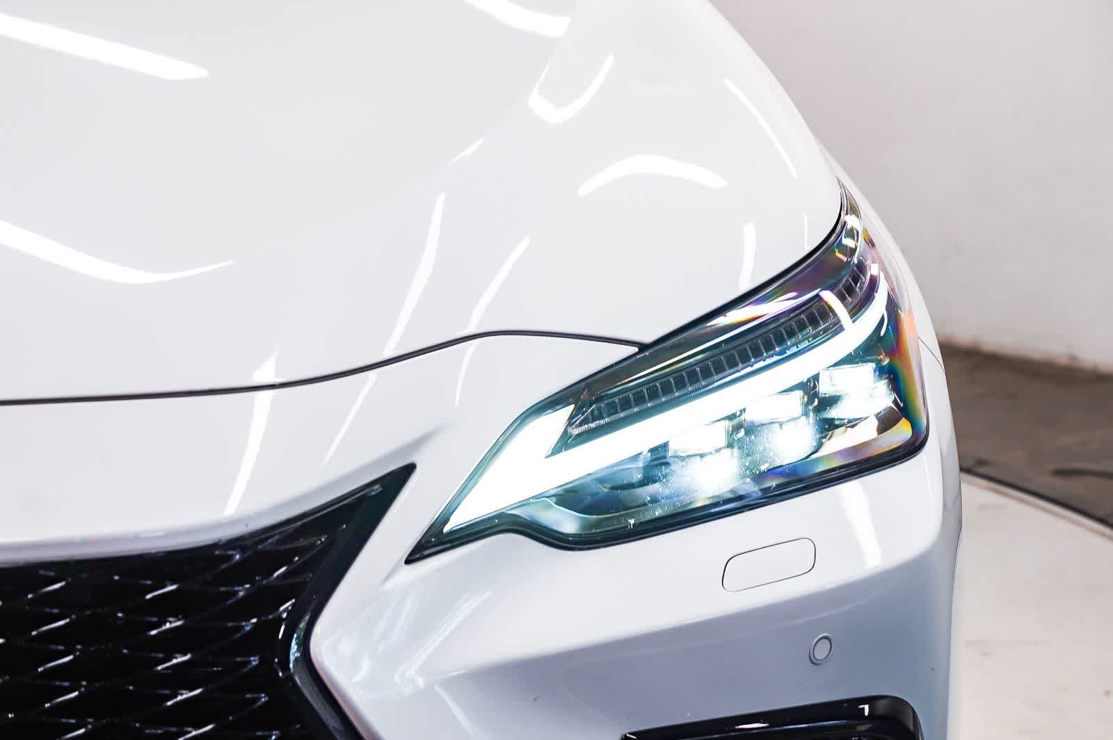 Used 2026 Lexus NX 450h+ F Sport AWD/4WD image 7