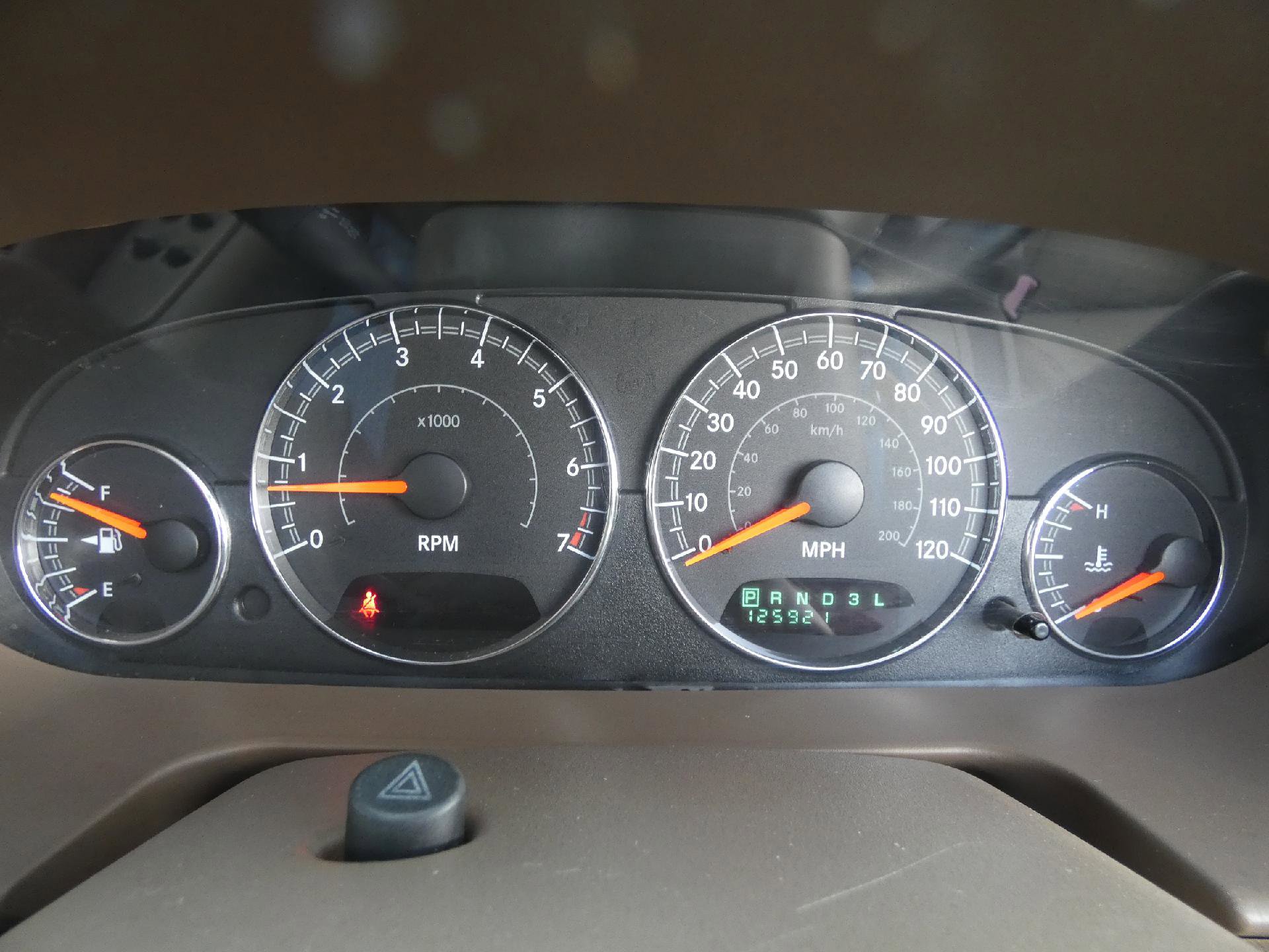 Used 2004 Chrysler Sebring LXi w/ Electronics Convenience Group image 19